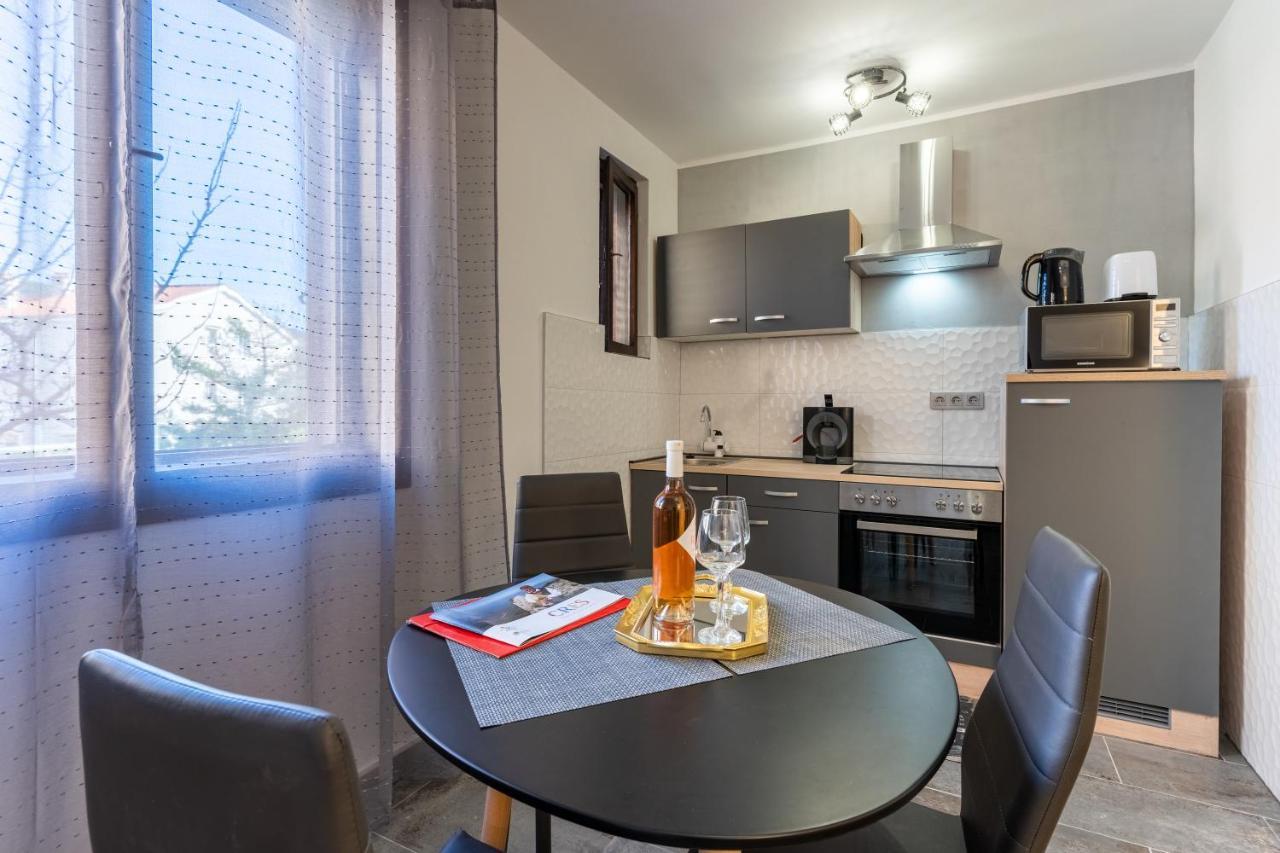 Apartment Brdanovic Крес Екстериор снимка